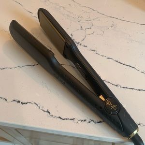 GHD European Hair Straightener